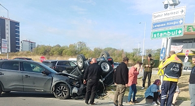 YİNE KAVŞAK YİNE KAZA