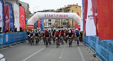 16. Cumhuriyet Kupası Bisiklet Yol Yarışı düzenlendi