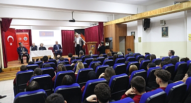 AHİLER ÖĞRENCİLERLE BULUŞTU