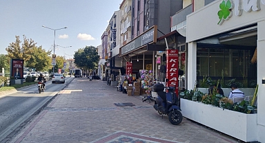 Ayşekadın Esnafı Öğrencilerin Dönüşünden Memnun, Ancak Kaygılı