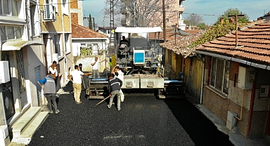Belediye Dar Sokakları Asfaltladı