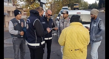 Göçmen Kaçakçılarına Operasyon