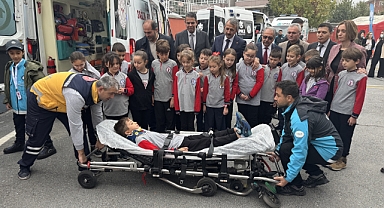 Minik Ellerden İlk Yardım Eğitimi