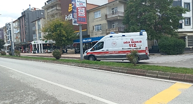 Otomobil Yaya Geçidindeki Yayaya Çarptı