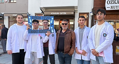 Tıp Fakültesi Öğrencilerinden Kanser Farkındalığı Etkinliği