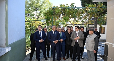 Vali Sezer, restore edilecek camide incelemede bulundu