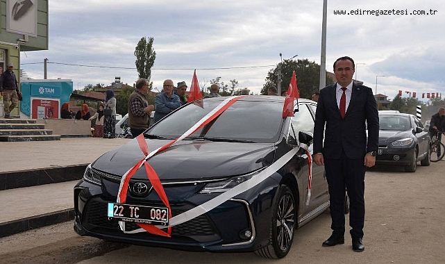 Yeni Makam Aracını Halkına Tanıttı