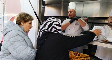 CHP, Atatürk ve Şehitleri Dualarla Andı