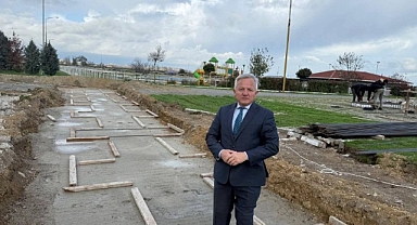 İpsala Kapalı Halı Saha Çalışmaları Başladı 