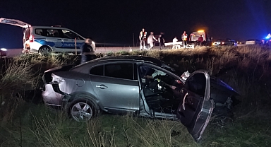  Önce bariyere çarptı, ardından şarampole devrildi