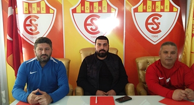Sahada Eksiğiz, Tribünlerde Tam Olalım