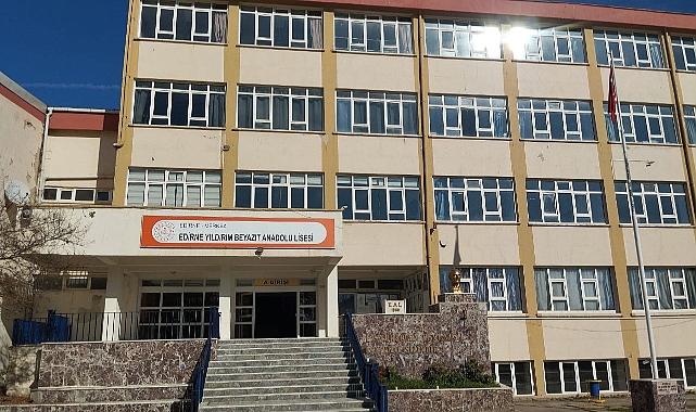 Yıldırım Beyazıt Lisesi Yıkılıyor