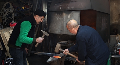 Dededen Toruna Direnen Meslek: Demircilik