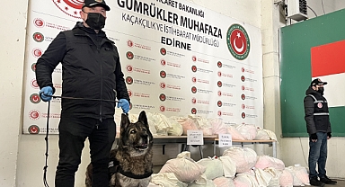 Esrar ve çok sayıda uyuşturucu hap ele geçirildi