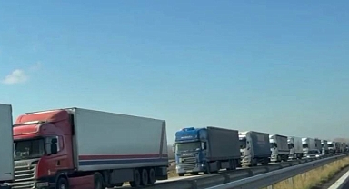 Kapitan Andreevo’da TIR kuyruğu 50 kilometreye ulaştı