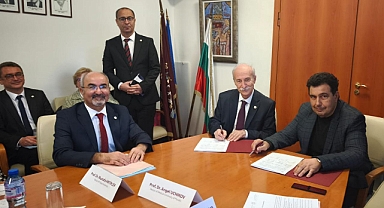 T.Ü'DEN BULGARİSTAN’DAKİ İKİ ÜNİVERSİTEYE ZİYARET