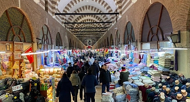 Tarihi Çarşılar Soğuk Günlerde İlgi Odağı Oluyor
