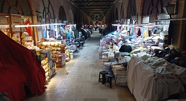 Vakıfların Tüfe endeksini katlayan kira artışları esnafı zorluyor