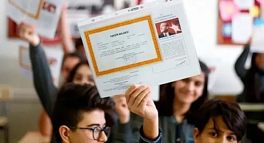 54 Bin 852 Öğrenci Karne Alacak