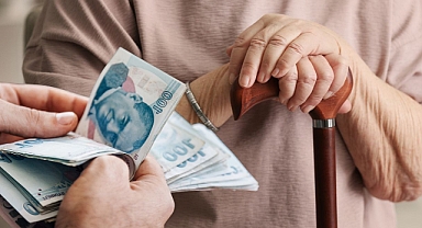 En düşük emekli maaşı 20 bin TL’ye yükseldi