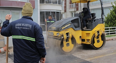 Fen İşleri’nden Atatürk Mahallesi’nde Asfalt Çalışması