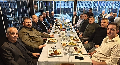 Muhtarlar Yemekte Buluştu