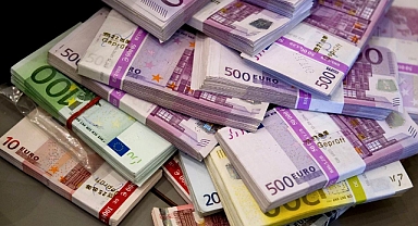 O Ülkede Euro Dönemi Başladı