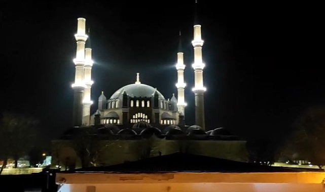 Selimiye Camii Minarelerinde Aydınlatma Yenilendi