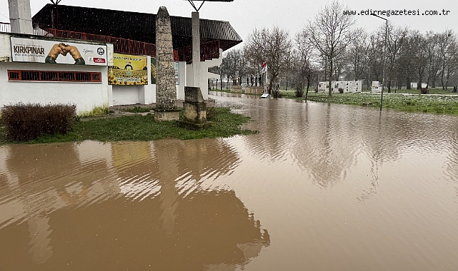 Er Meydanı Sular Altında