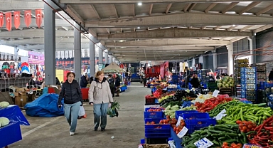 Güneş Pazara Doğdu