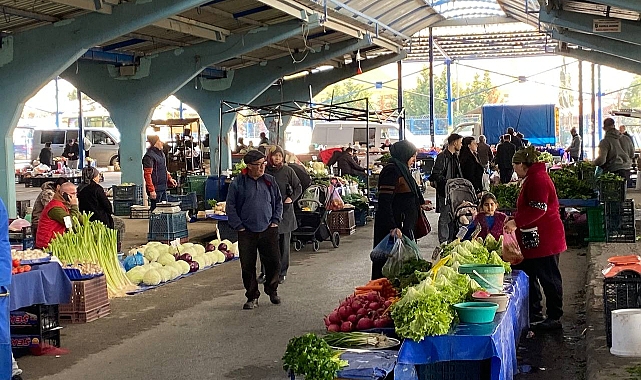 Güneş Pazartesi Pazarı’nı Isıtamadı