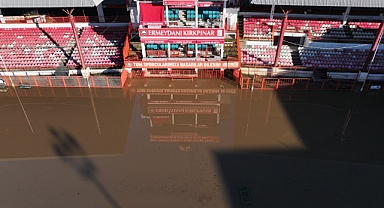 Güreş Alanı Sular Altında