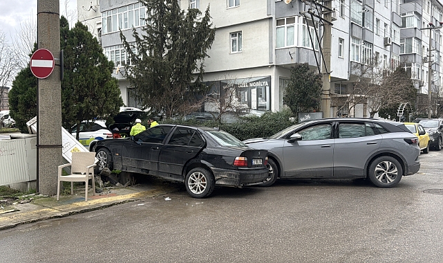 Kazada 2 kişi yaralandı