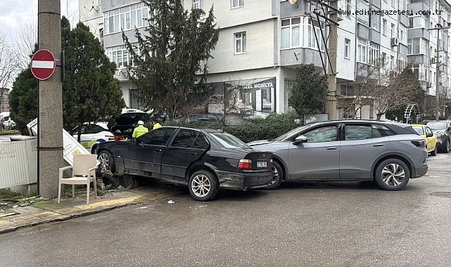 Kazada 2 kişi yaralandı