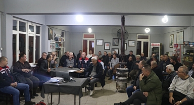 Köse, üreticilerle buluşmayı sürdürüyor