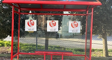 Lalapaşa’da Minibüs Durakları Yenilendi