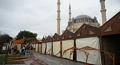 Selimiye Meydanı'nda Sultanahmet modeli ramazan programı