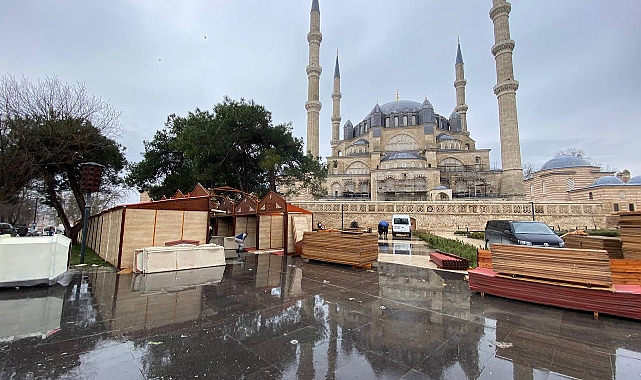 Selimiye Meydanı Ramazan’a Hazırlanıyor