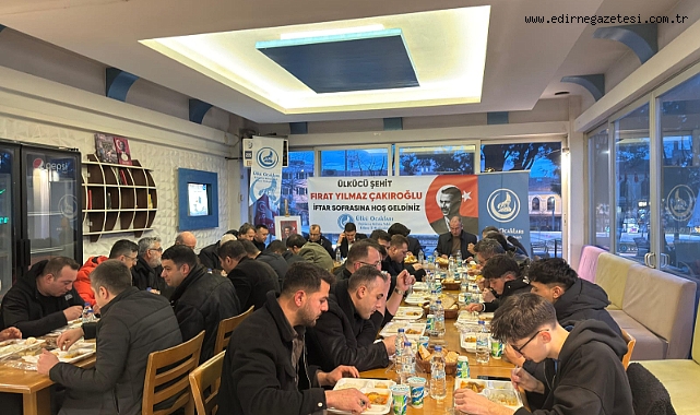 Ülkü Ocaklarından iftar programı