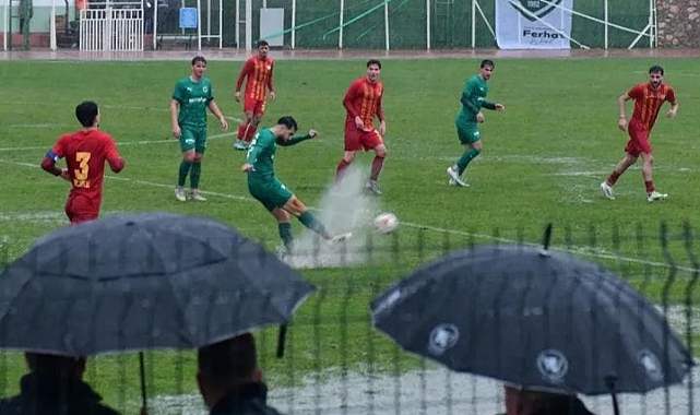 Yağmur Altında 1 Puan 