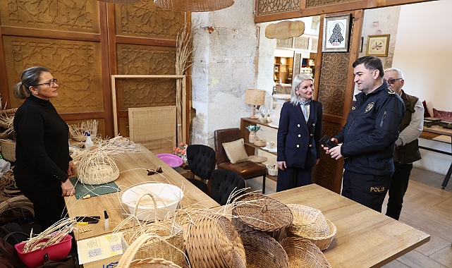 Ayhan, Rumeli Kültür ve Sanat Akademisi'ni ziyaret etti