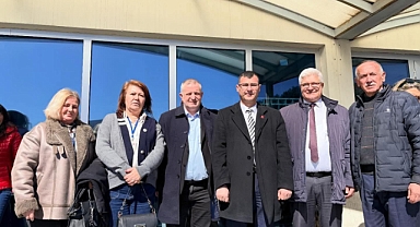 CHP’liler Silivri’de Demokrasi ve Adalet Nöbetinde