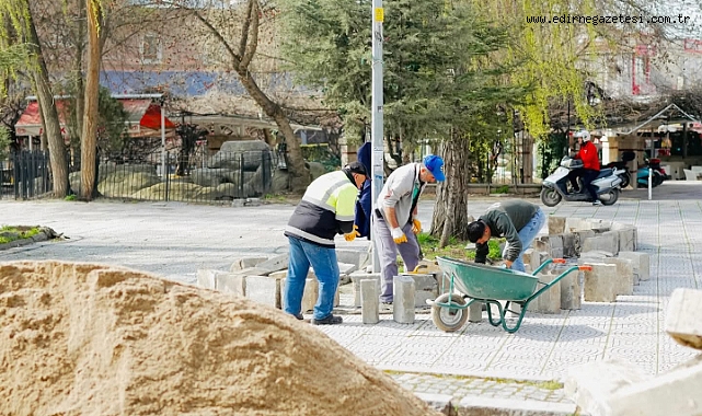 Eski Cami Çevresi Yenileniyor