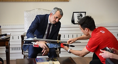 Genç Mucitler Vali Sezer’i Ziyaret Etti