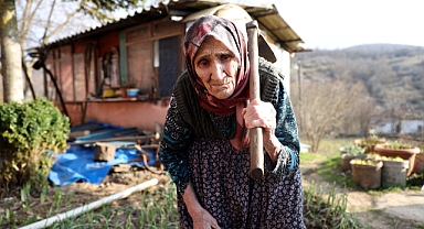 Hatice nine yaşam enerjisiyle örnek oluyor