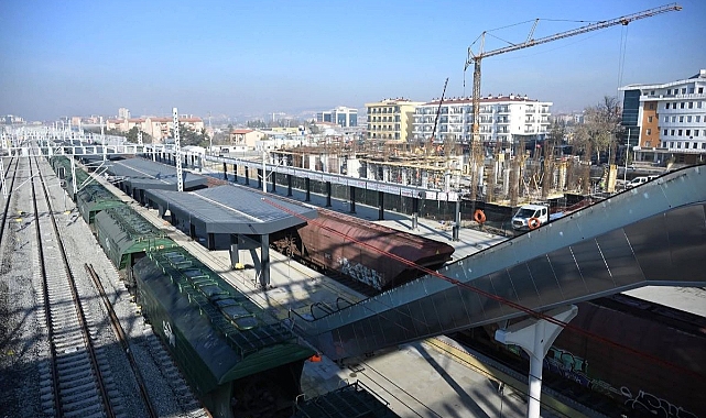 Hızlı Tren Garında Sona Doğru