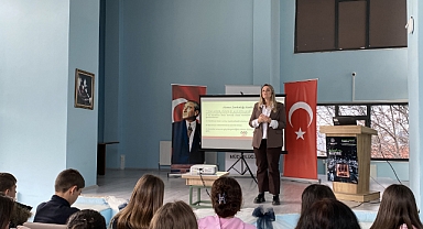 Öğrencilere akran zorbalığı anlatıldı