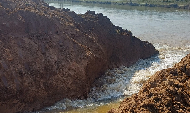 Taşkın Suyu Tahliye Edildi