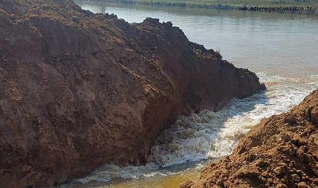 Taşkın Suyu Tahliye Edildi