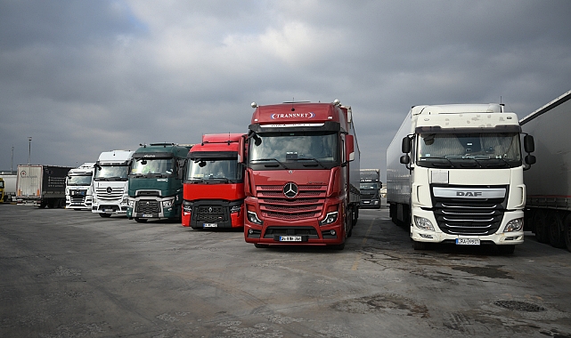 Tır şoförleri yeni gümrük kapısından umutlu